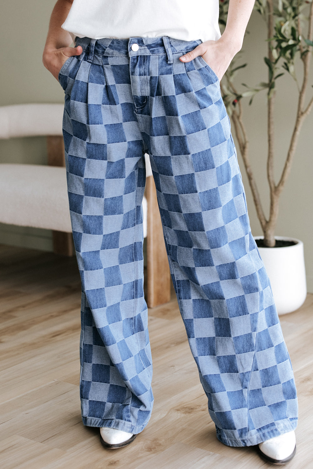 WOMENS JEANS