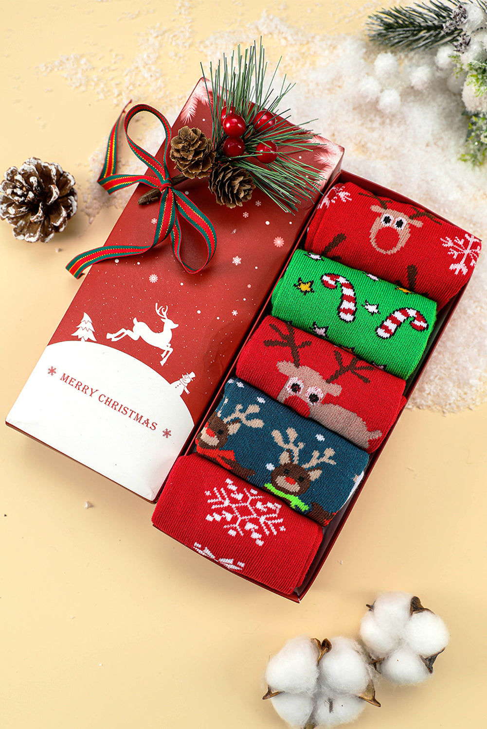 Dearlove Fiery Red 5 Pairs/Set Christmas Cartoon Elk Soft Socks Set with Box