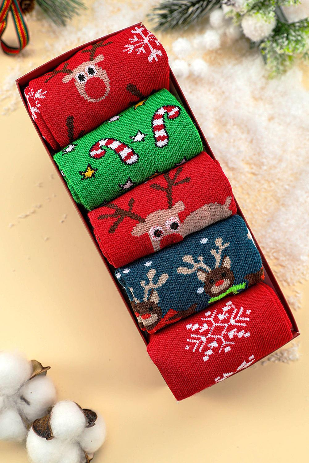 Dearlove Fiery Red 5 Pairs/Set Christmas Cartoon Elk Soft Socks Set with Box